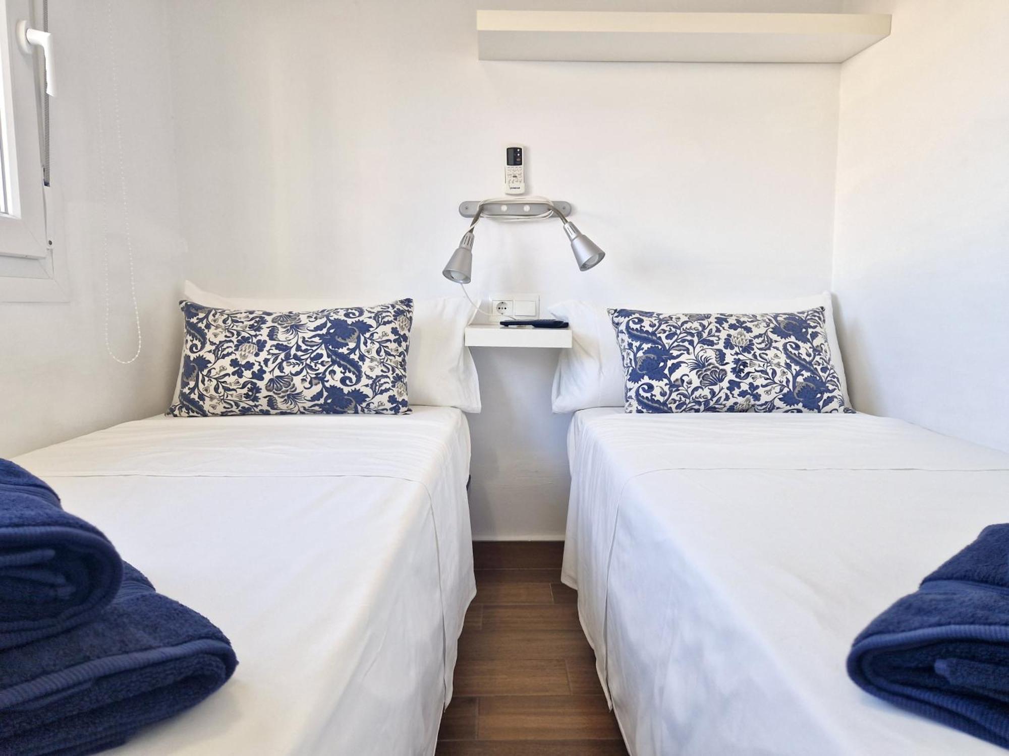 Sr Mediterraneo Playa De La Carihuela 토레몰리노스 외부 사진