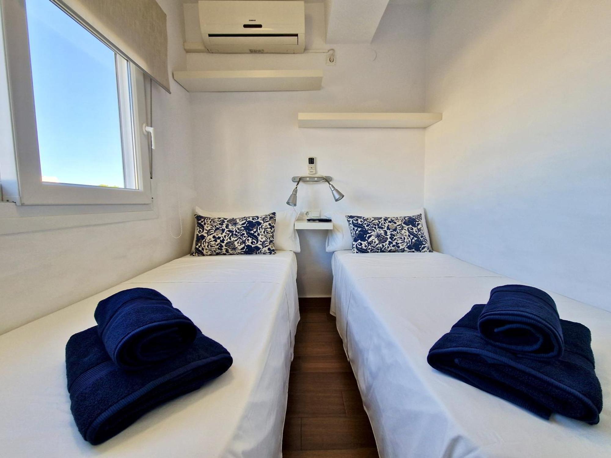 Sr Mediterraneo Playa De La Carihuela 토레몰리노스 외부 사진